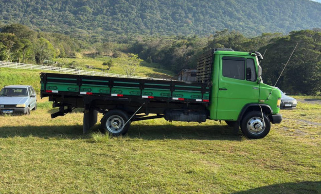 MERCEDES-BENZ 709 2p (diesel) 1993 Diesel-0