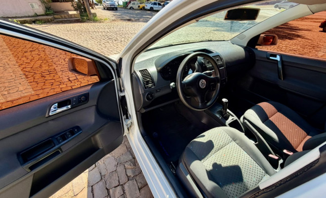 VW - VolksWagen Polo 1.6 Mi/S.Ouro 1.6 Mi Tot.Flex 8V 5p 2006 Flex-6
