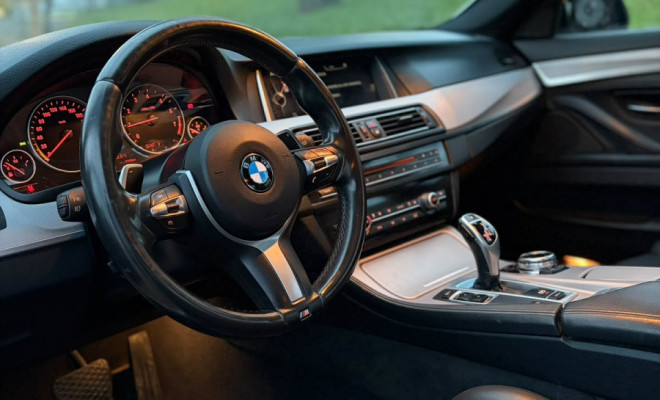 BMW 528iA M Sport 2.0 Turbo 16V 245cv 4p 2015 Gasolina-9