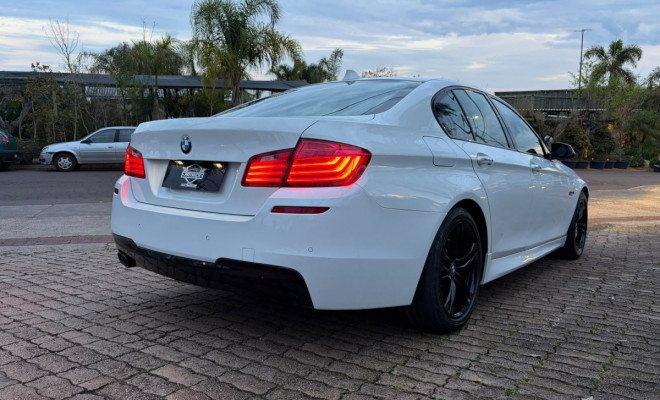 BMW 528iA M Sport 2.0 Turbo 16V 245cv 4p 2015 Gasolina-6