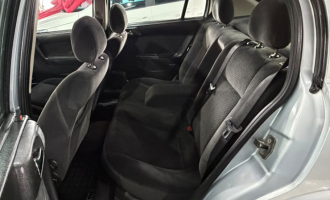 GM - Chevrolet Astra Advantage 2.0 MPFI 8V FlexPower 5p 2011 Flex-10