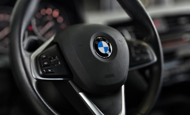 BMW X1 SDRIVE 20i 2.0/2.0 TB Acti.Flex Aut. 2016 Gasolina-6