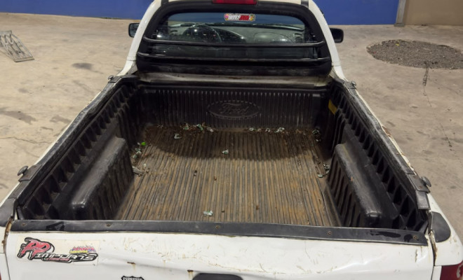 Ford Courier 1.6 L/ 1.6 Flex 2012 Flex-2