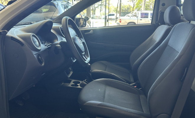 VW - VolksWagen Saveiro Robust 1.6 Total Flex 8V 2019 Flex-4