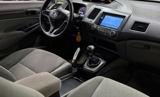Honda Civic Sed. LXL/LXL SE 1.8 Flex 16V Mec. 2011 Flex-24