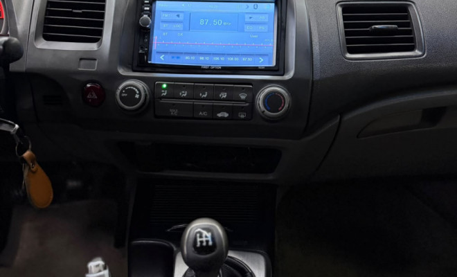Honda Civic Sed. LXL/LXL SE 1.8 Flex 16V Mec. 2011 Flex-23