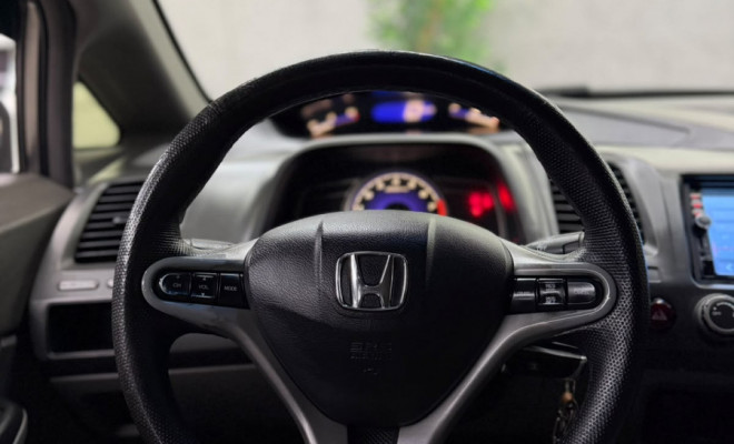 Honda Civic Sed. LXL/LXL SE 1.8 Flex 16V Mec. 2011 Flex-22