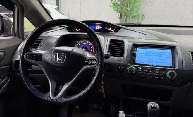 Honda Civic Sed. LXL/LXL SE 1.8 Flex 16V Mec. 2011 Flex-21