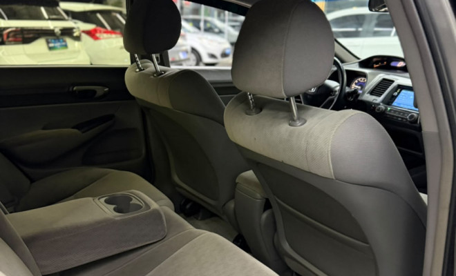 Honda Civic Sed. LXL/LXL SE 1.8 Flex 16V Mec. 2011 Flex-33