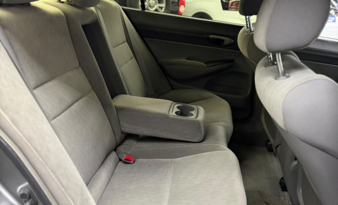 Honda Civic Sed. LXL/LXL SE 1.8 Flex 16V Mec. 2011 Flex-27