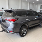 Toyota Hilux SW4 SRX Plat. 4x4 2.8 TB Die. Aut. 2025 Diesel-2