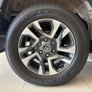 Toyota Hilux SW4 SRX Plat. 4x4 2.8 TB Die. Aut. 2025 Diesel-8