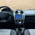 Ford Fiesta Sed. 1.6 8V Flex 4p 2009-4