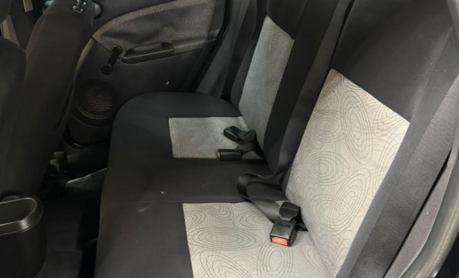 Ford Fiesta Sed. 1.6 8V Flex 4p 2009-12