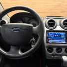 Ford Fiesta Sed. 1.6 8V Flex 4p 2009-5