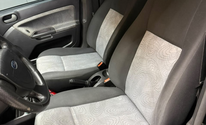 Ford Fiesta Sed. 1.6 8V Flex 4p 2009-13