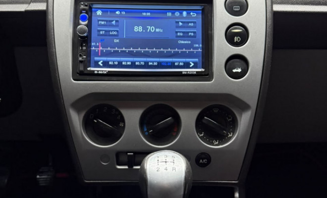 Ford Fiesta Sed. 1.6 8V Flex 4p 2009-9
