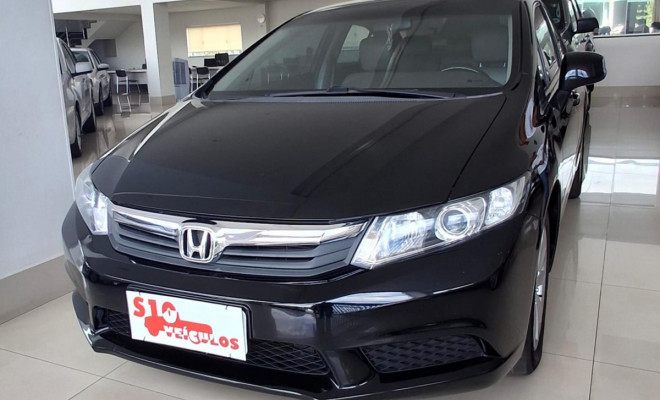 Honda Civic Sedan LXS 1.8/1.8 Flex 16V Aut. 4p 2013 Flex