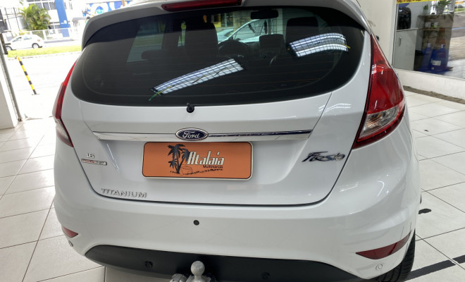 Ford Fiesta TIT./TIT.Plus 1.6 Aut 2014-3