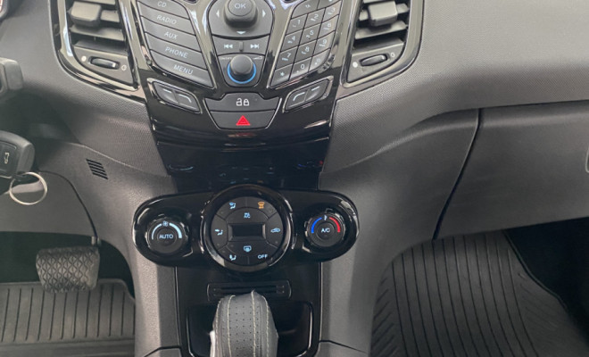 Ford Fiesta TIT./TIT.Plus 1.6 Aut 2014-13