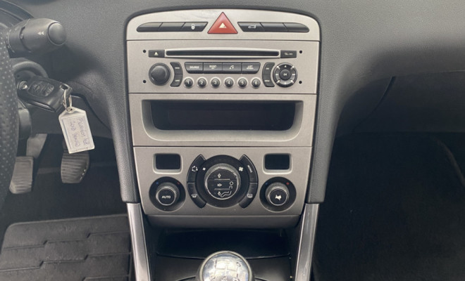 Peugeot 408 Sedan Allure 2.0 Mec 2013-8