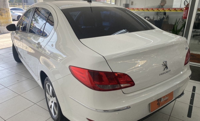 Peugeot 408 Sedan Allure 2.0 Mec 2013-1