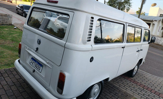 VW - VolksWagen Kombi Standard 1.4 Mi Total Flex 8V 2014 Flex-8