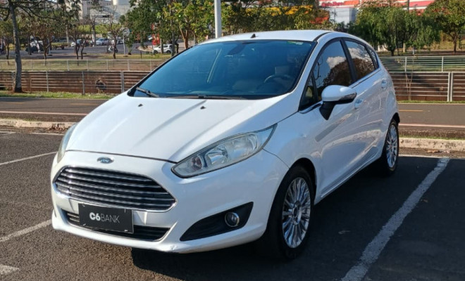 Ford Fiesta TIT./TIT.Plus 1.6 16V Flex Aut. 2014 Flex