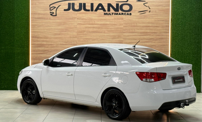 Kia Motors Cerato 1.6 16V Mec. 2011 Gasolina-2