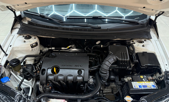 Kia Motors Cerato 1.6 16V Mec. 2011 Gasolina-13