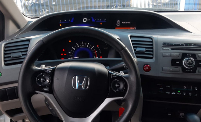 Honda Civic Sedan LXR 2.0 Flexone 16V Aut. 4p 2014 Flex-9