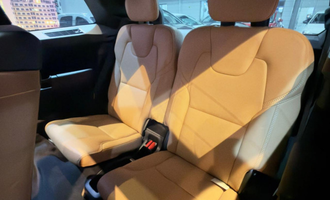 Volvo XC 90 D-5 MOMENTUM 2.0 235cv Diesel 5p 2018 Diesel-12