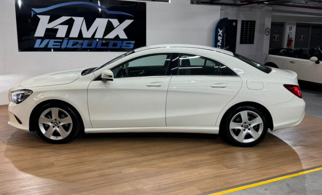 Mercedes-Benz CLA-180 1.6 16V 122cv Aut. 2018 Gasolina-3