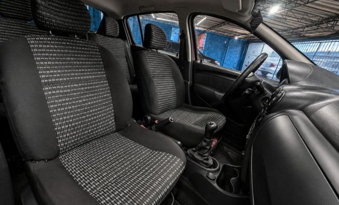 Renault SANDERO Expression Hi-Flex 1.6 8V 5p 2013 Flex-8
