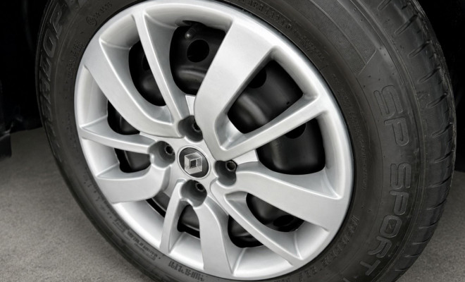 Renault SANDERO Expression Hi-Flex 1.6 8V 5p 2013 Flex-10