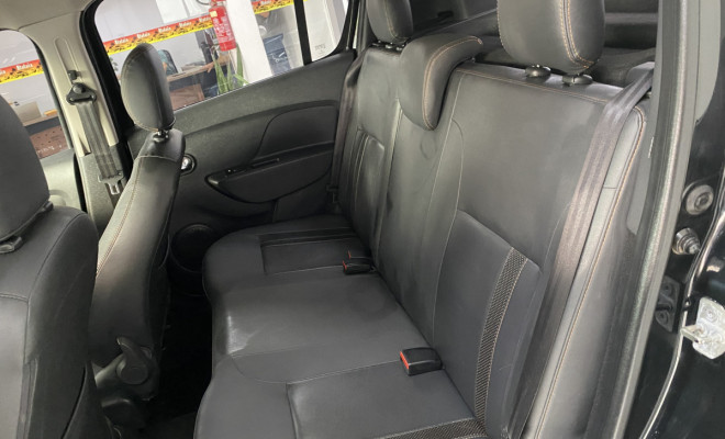Renault SANDERO STEPWAY Hi-Power 1.6 2015-10