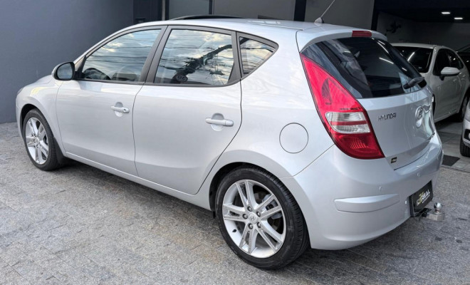 Hyundai i30 2.0 16V 145cv 5p Aut. 2011 Gasolina-1