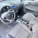 Hyundai i30 2.0 16V 145cv 5p Aut. 2011 Gasolina-12