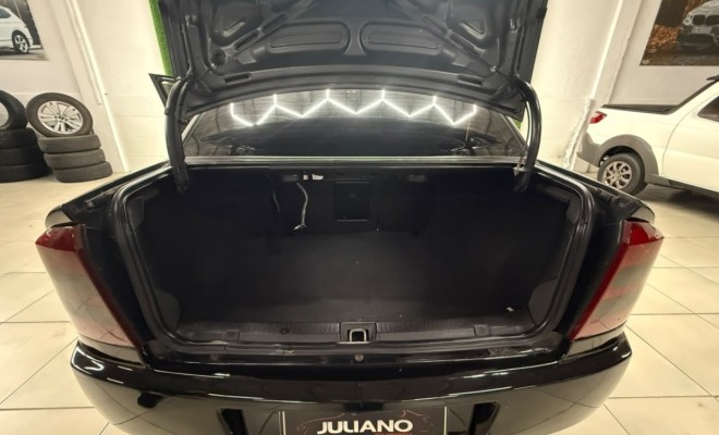 GM - Chevrolet Astra Sed. Advant. 2.0 8V MPFI FlexP. 4p 2010-13