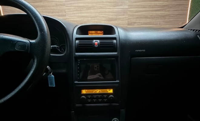 GM - Chevrolet Astra Sed. Advant. 2.0 8V MPFI FlexP. 4p 2010-6
