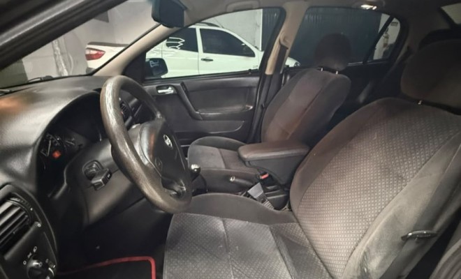 GM - Chevrolet Astra Sed. Advant. 2.0 8V MPFI FlexP. 4p 2010-9