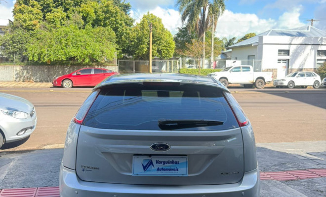 Ford Focus 2.0 16V/SE/SE Plus Flex 5p Aut. 2013 Flex-4