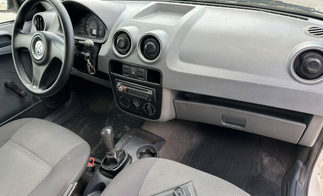 VW Gol TREND 1.0 Total Flex - 2014-8