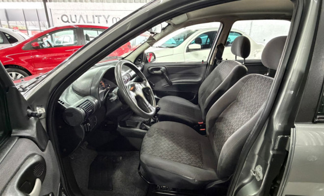 GM - Chevrolet Corsa Sed.Wind 1.0/Millenium/Classic VHC 2004 Gasolina-9