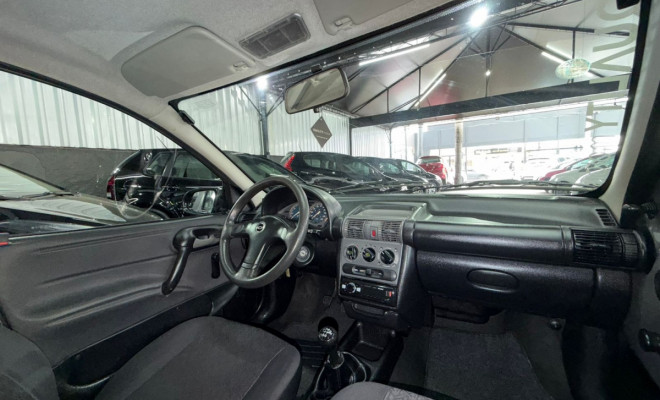 GM - Chevrolet Corsa Sed.Wind 1.0/Millenium/Classic VHC 2004 Gasolina-8