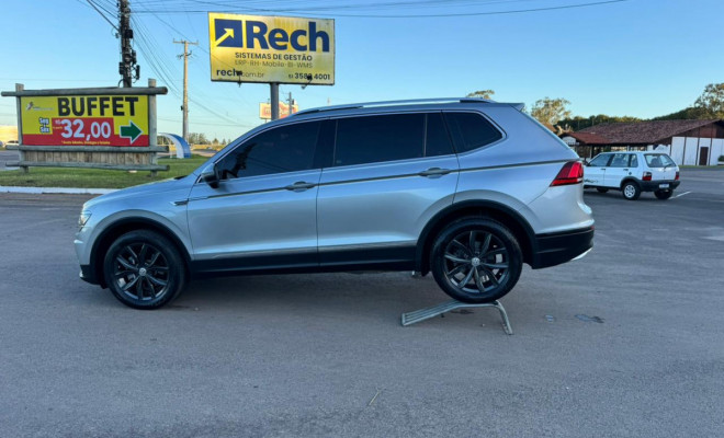 VW - VolksWagen TIGUAN Allspac Comf 250 TSI 1.4 Flex 2019 Flex-20