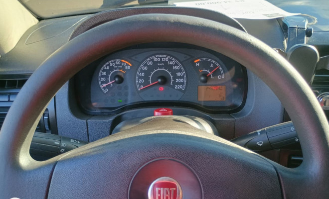 Fiat Siena EL Celeb. 1.0 mpi Fire Flex 8V 4p 2012 Flex-9