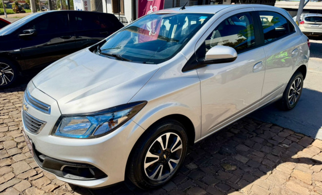 GM - Chevrolet ONIX HATCH LTZ 1.4 8V FlexPower 5p Aut. 2015 Flex
