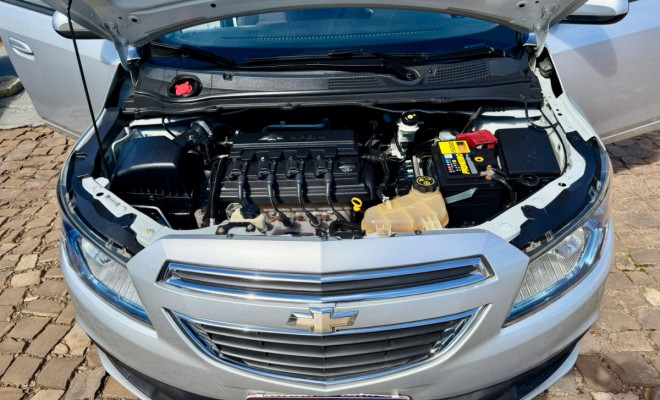 GM - Chevrolet ONIX HATCH LTZ 1.4 8V FlexPower 5p Aut. 2015 Flex-10