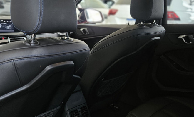 BMW 118i M Sport 1.5 TB 12V Aut. 5p 2024 Gasolina-11